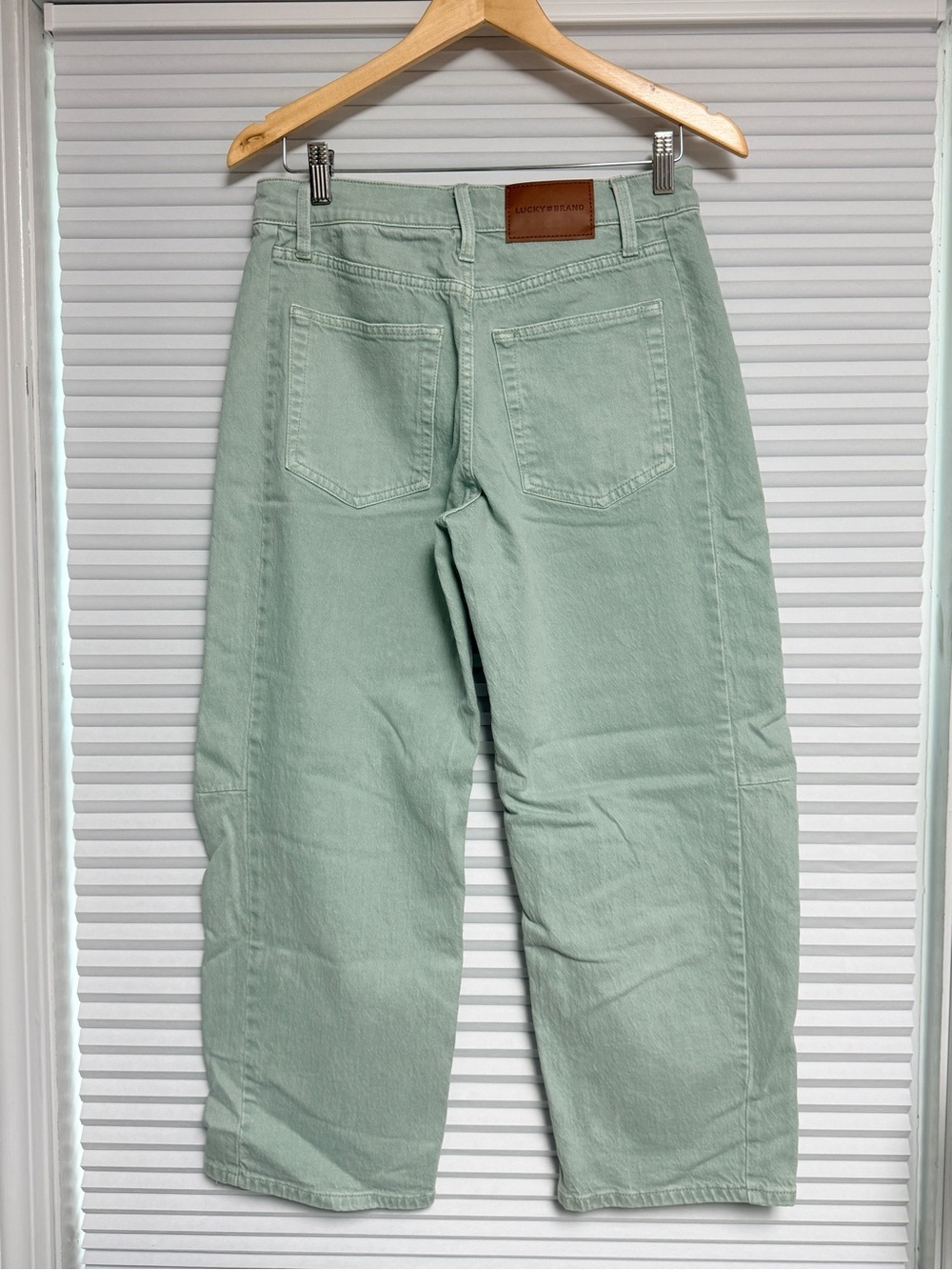 Lucky Brand Women's Light Green Barrel-Leg Jeans - Picture 2 of 3